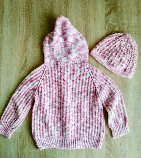 Sveter + čiapka, 110