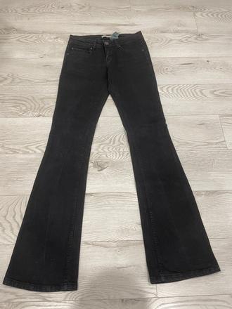 Čierne zvoncáky, camaieu,34