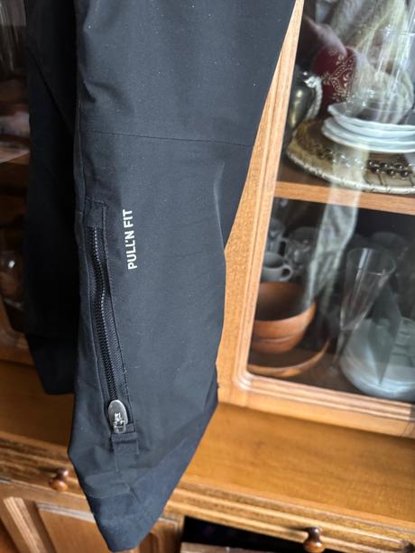 Lyžiarske nohavice s trakmi piste 900 142- na 10-r, 140