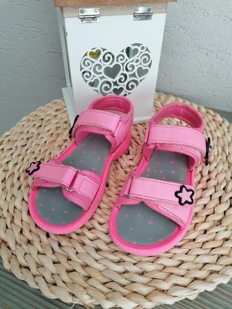 Sandalky 27-28    2 ks, 28