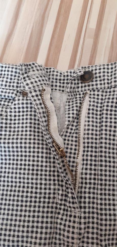 Kockovana riflova sukňa, 36