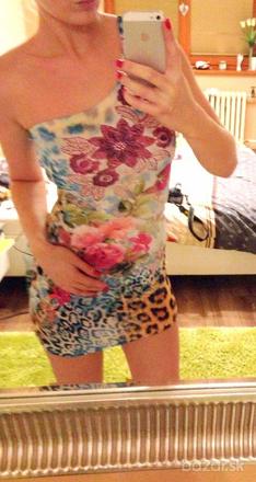 Bohovske farebne minisaty, s