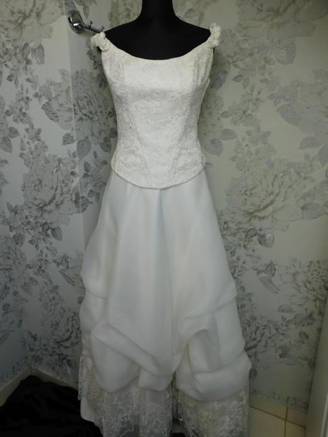 Luxusne nadherne svadobne saty(komplet), 38