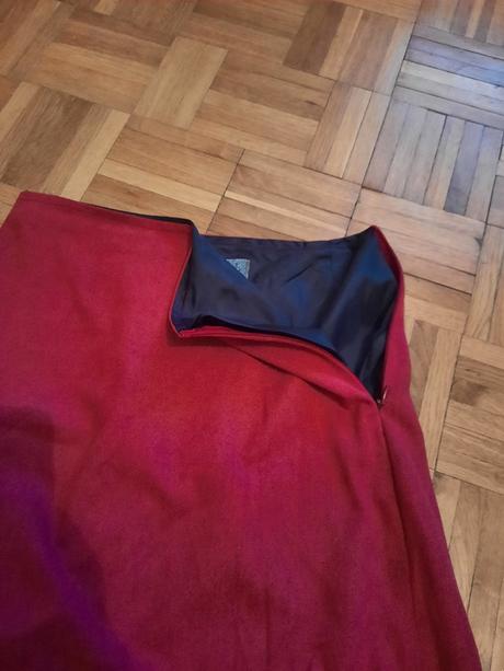 Dámska maxisukňa, 36