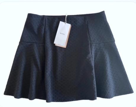 Bershka štrukturovaná sukňa vel.m-l, bershka,l / m