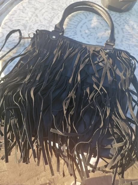 Kabelka so strapcami, 