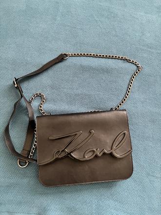 Crossbody kabelka, 