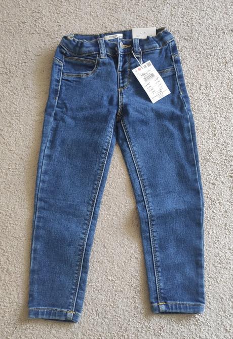 Dievcenske rifle s visackou, reserved,104