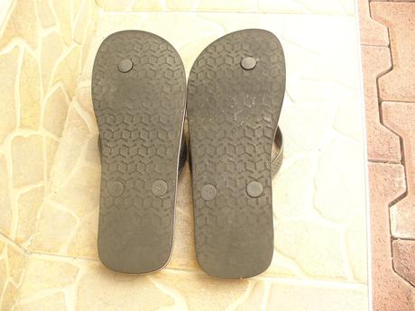 Dievčenské žabky, 35