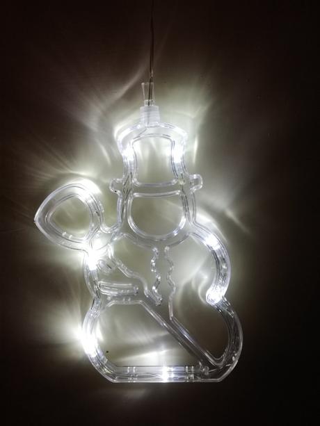 Retro svietiaci snehuliak, 