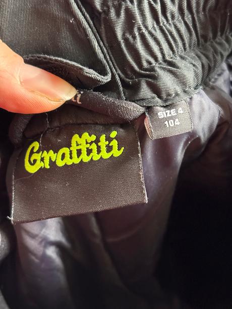 Oteplováky 104, 104