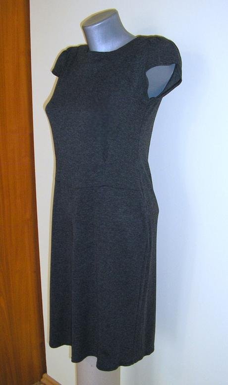 Úpletové šaty - bezchybný stav, s