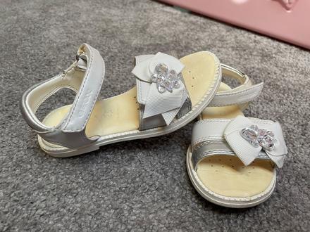 Makkučké kožené geox sa šálky, 26