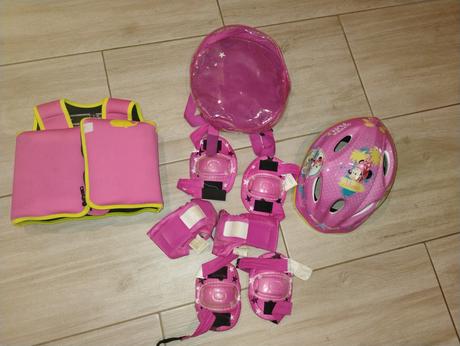 Balík oblečenia pre dievča 134-140, 122–134