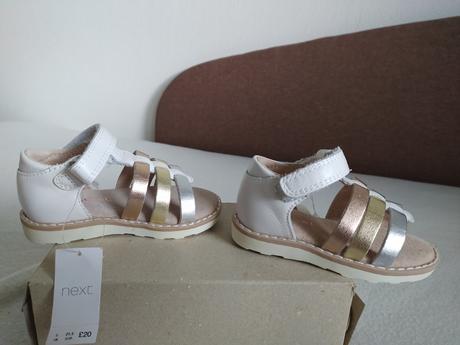 Sandálky next, next,21