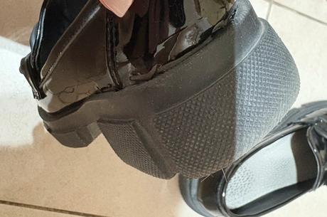 Čierne lakované loafers, 36