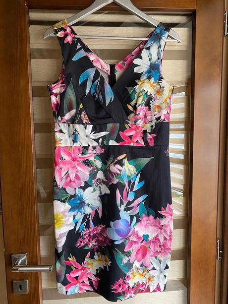 Elegantné šaty - m/l, m