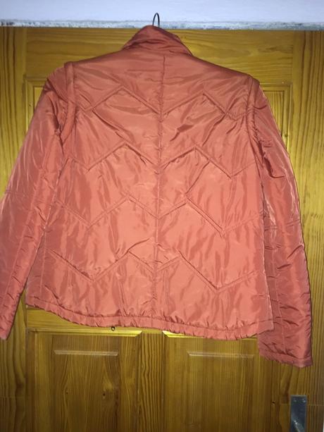 Bunda, vesta, esprit,m