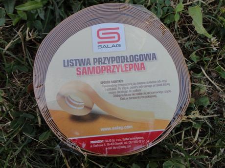 Pvc lišta soklová samolepiaca - nová, 