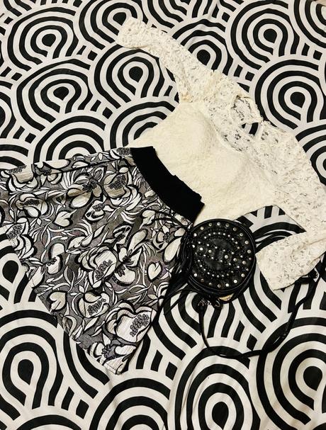 Trio-sukňa,čipkované body,kabelka, s