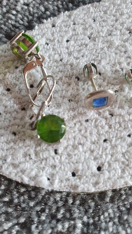 Strieborné náušnice, 