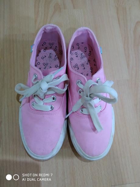 Tenisky, reserved,34