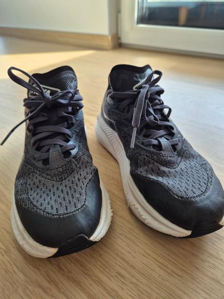 Detske bezecke tenisky hoka, velk. 38,5, 38