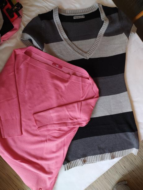 Balik 11 svetriky, esprit,m