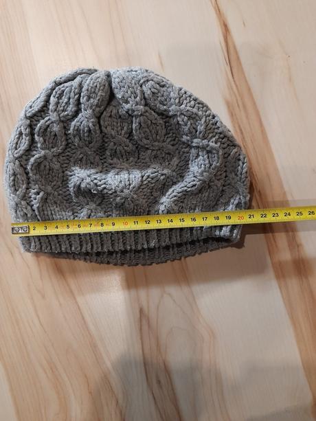 Dvojvrstvová pletená čiapka, 110
