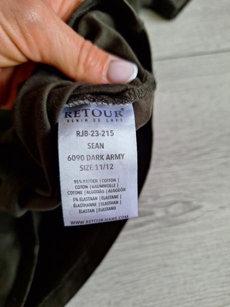 Tricko velmi prijemna bavlna top stav, 140