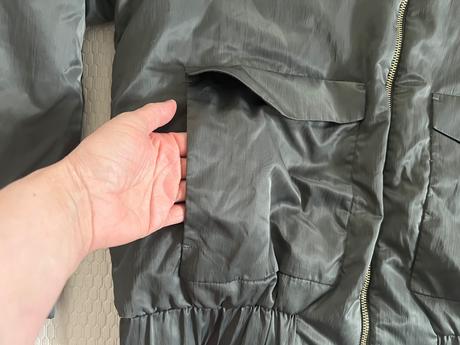 Stylova jarna bombera hm oversize 46, h&m,46