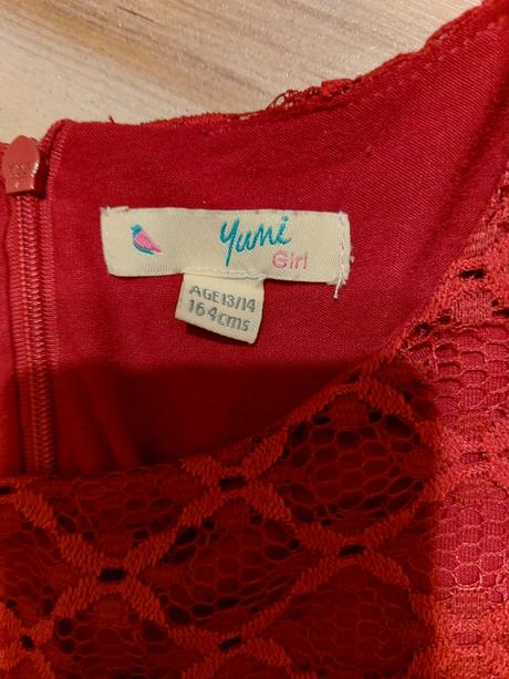 Vianočné šaty, 152