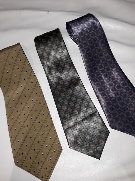 3x kravata,