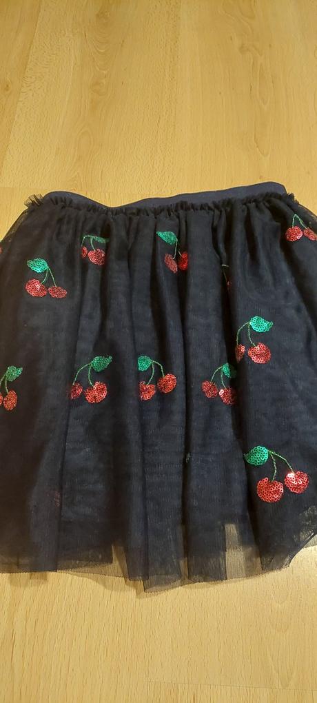 Dievčenské sukne velk.128, reserved,128