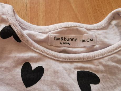 Saticky s dlhym rukavom a tylovou suknou, 104