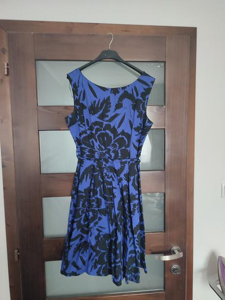 Spoločenské šaty, m