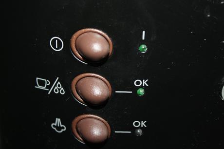 Delonghi kavovar,