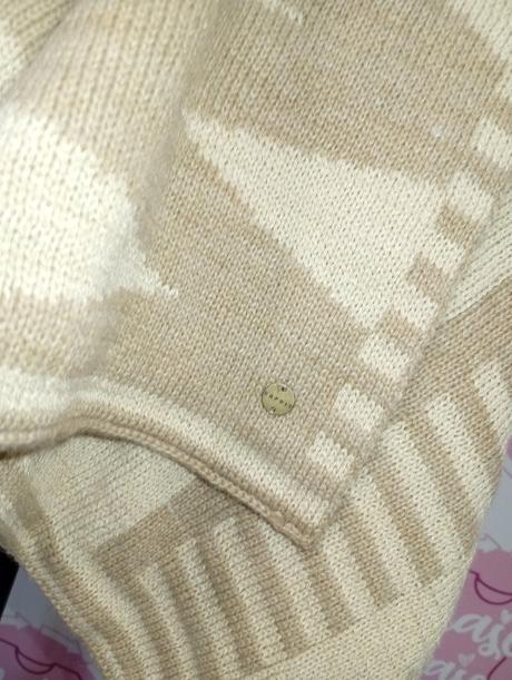 Uni prehoz / vesta, esprit