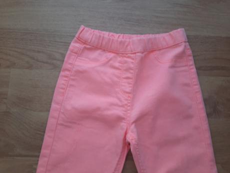 Nohavice na leto 7 rokov, 128