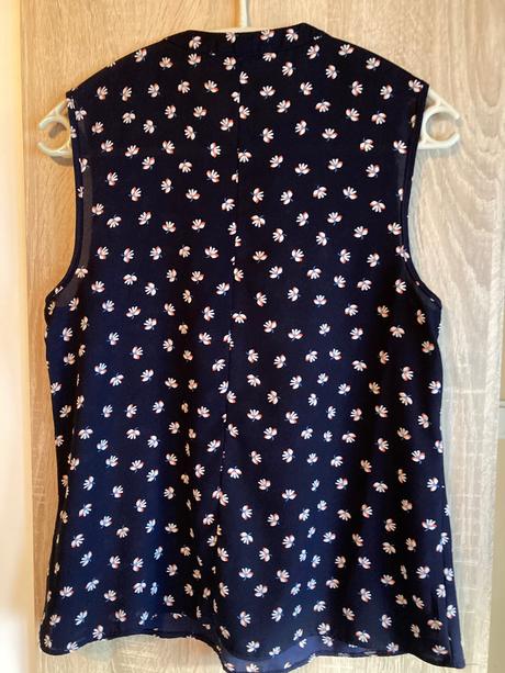 Blúzka, atmosphere,38