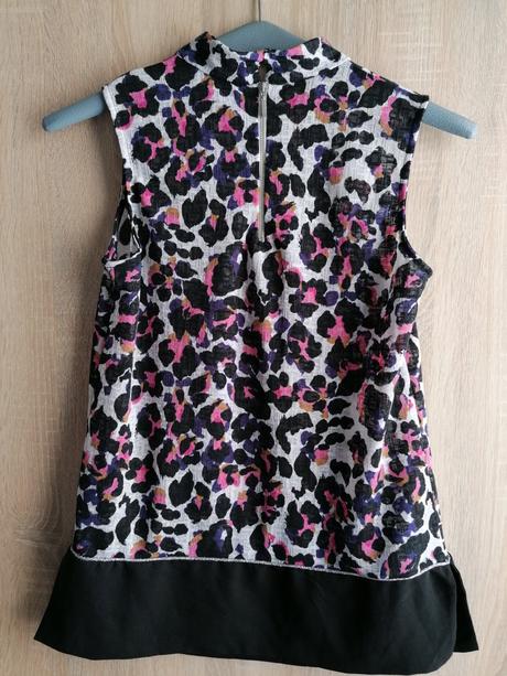 Pružný top, next,s