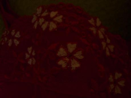 Cervena kvietkova podprda, 85c