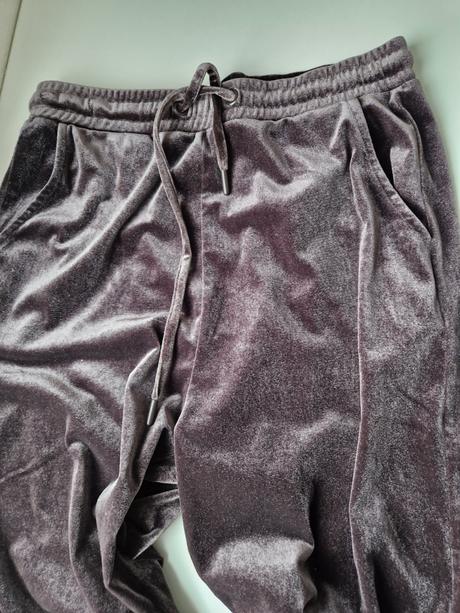 Velúrové nohavice- m, stradivarius,m