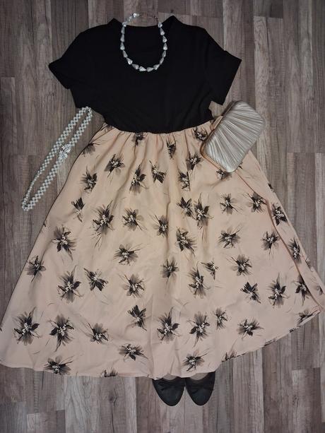 Dievčenske šaty na spoločensku udalosť/party/leto, 152