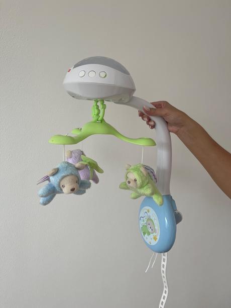 Kolotoč nad postieľku fisher price, 