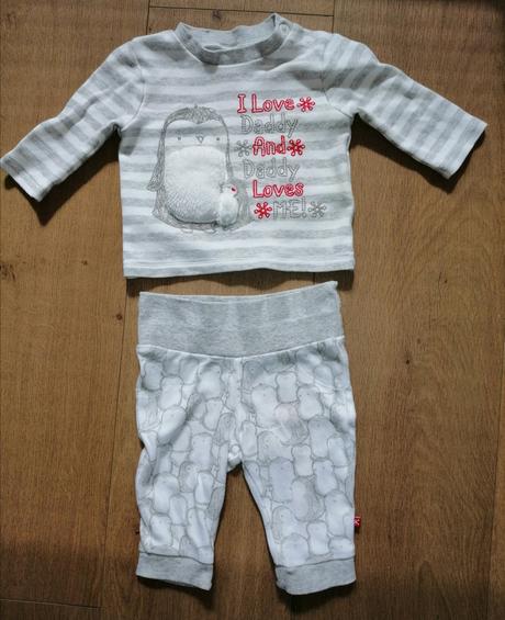 Pyžamkové overaly, 62