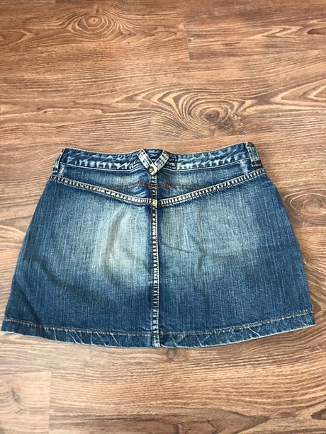 Minisukna chevignon, s