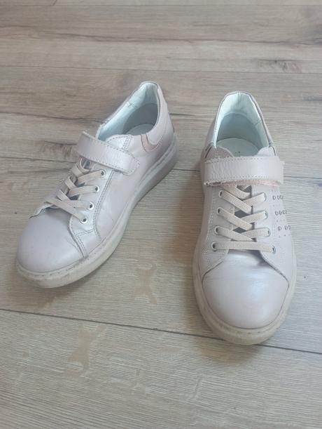 Dievčenské poltopanky, lasocki,34