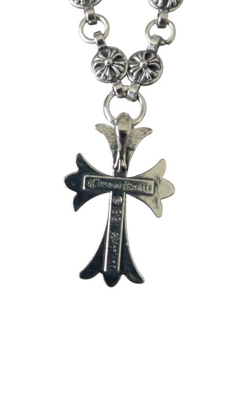 Nahrdelník s križikom chrome hearts,