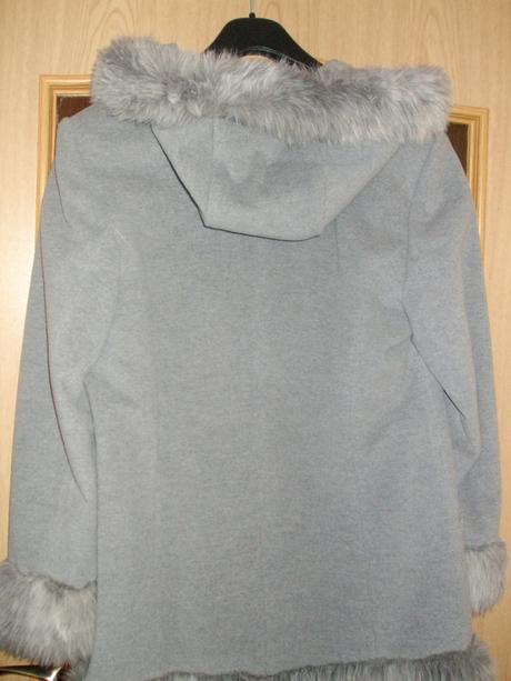 Kabát s postovnym, 40